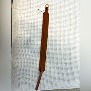 Loft brown belt with gold accents. Size xs/s.